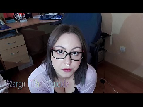 ❤️ Көзілдірік киген сексуалды қыз камерада дилдоны терең сорып алады ❌ Суперпорно бойынша бізде ❌️