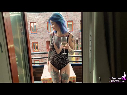 ❤️ Ашық аспан астында аузын сорып, құмарланып жатқан керемет қыз ❌ Суперпорно бойынша бізде ❌️